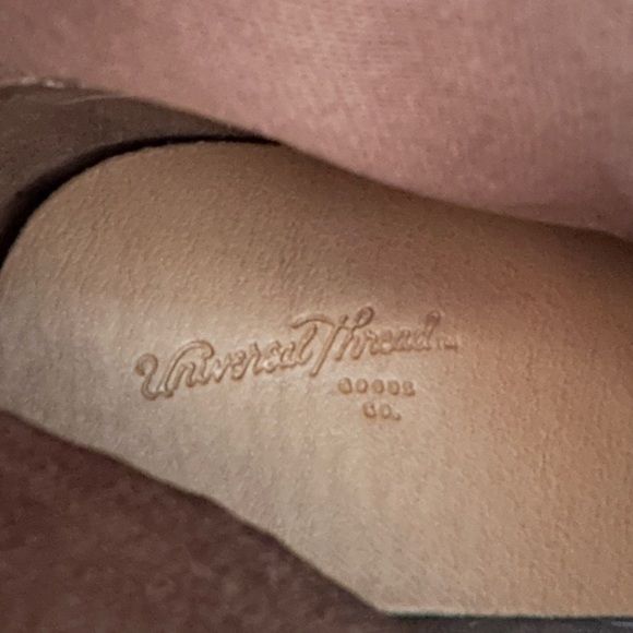 NWOT Univeral thread brown wrinkle suede booties - Picture 4 of 5